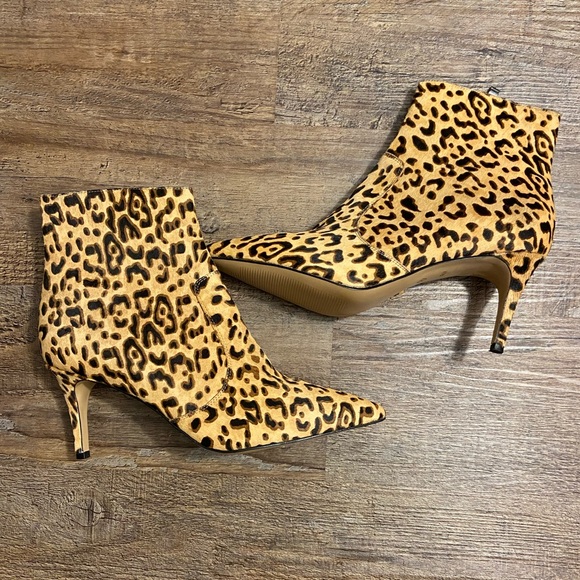 Halogen Shoes - NWOT halogen leopard stiletto ankle boots